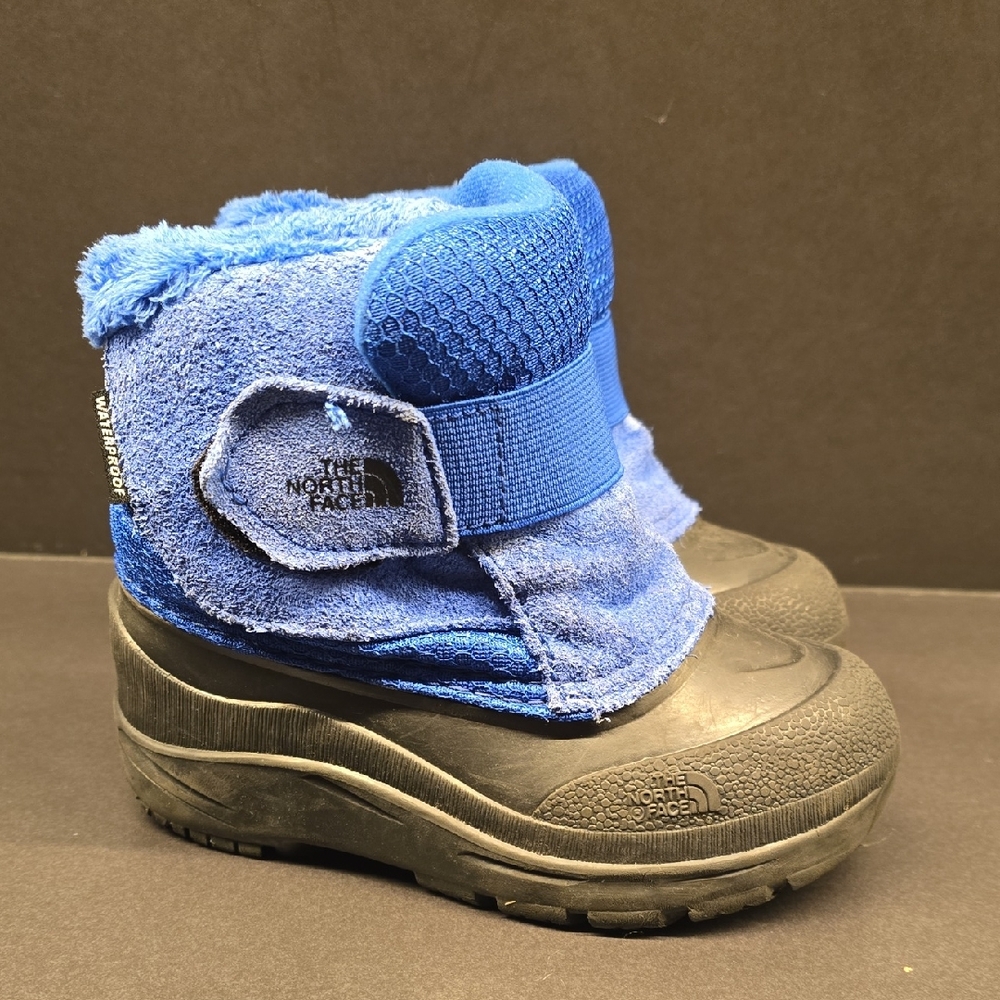 The North Face Alpenglow Snow Boots